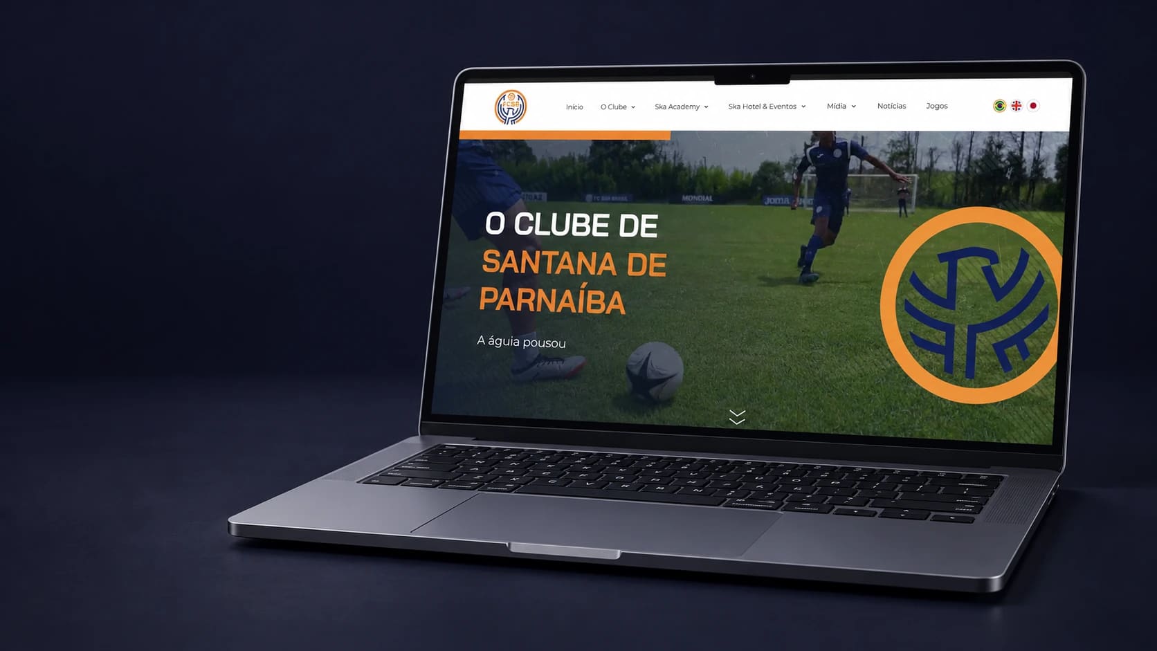 Mockup do projeto FC SKA Brasil em dispositivo, a partir da tela fornecida.